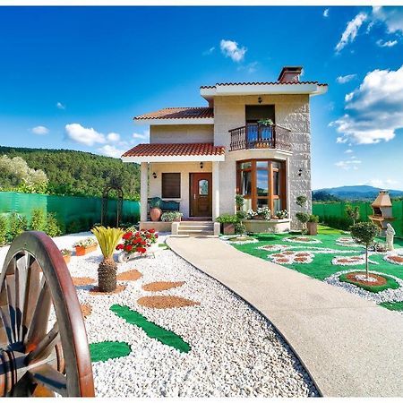 Casa Victoria Garden Con Jacuzzi Y Piscina Villa Caldas De Reis Luaran gambar