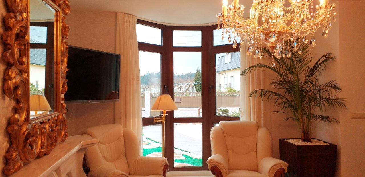 Casa Victoria Garden Con Jacuzzi Y Piscina Villa Caldas De Reis Luaran gambar